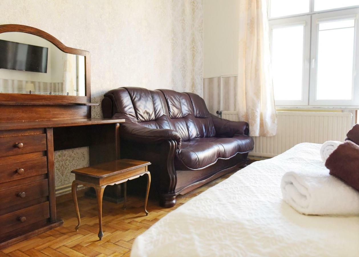 Apartament City, Clock クロスノ エクステリア 写真